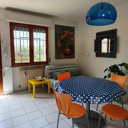 House With Garden In Prázdninový dům